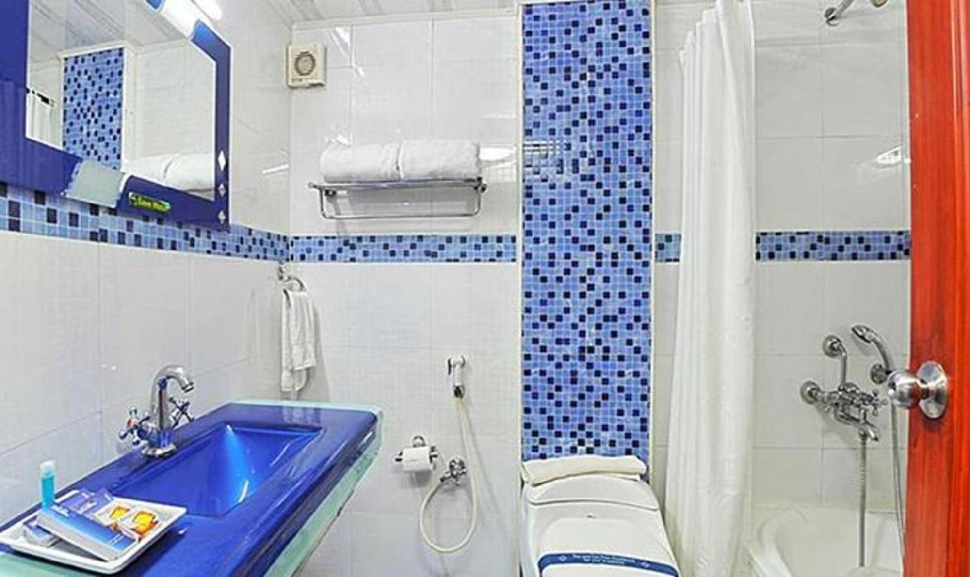 فندق Ponmariresidency أوتي المظهر الخارجي الصورة