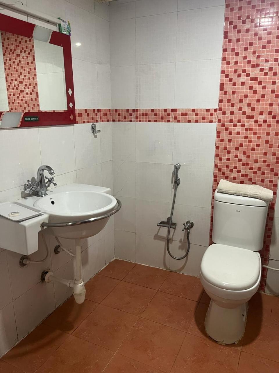 فندق Ponmariresidency أوتي المظهر الخارجي الصورة
