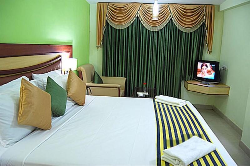 فندق Ponmariresidency أوتي المظهر الخارجي الصورة